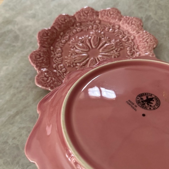 Pink Ceramic Majolica Spring Motif Plate by Rafael Bordallo Pinheiro, Portugal - Picture 8 of 8